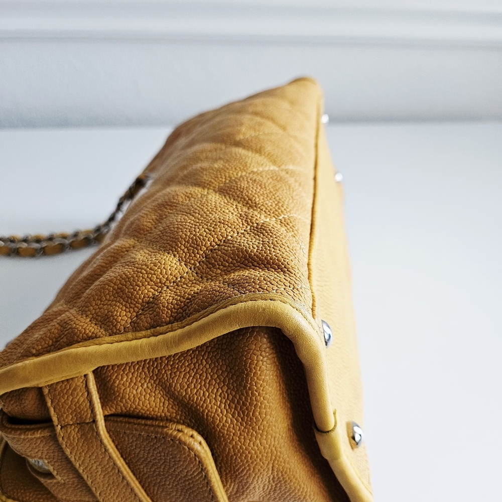 Chanel French Riviera Outdoor Caviar Yellow Tote - Picture 7 of 16